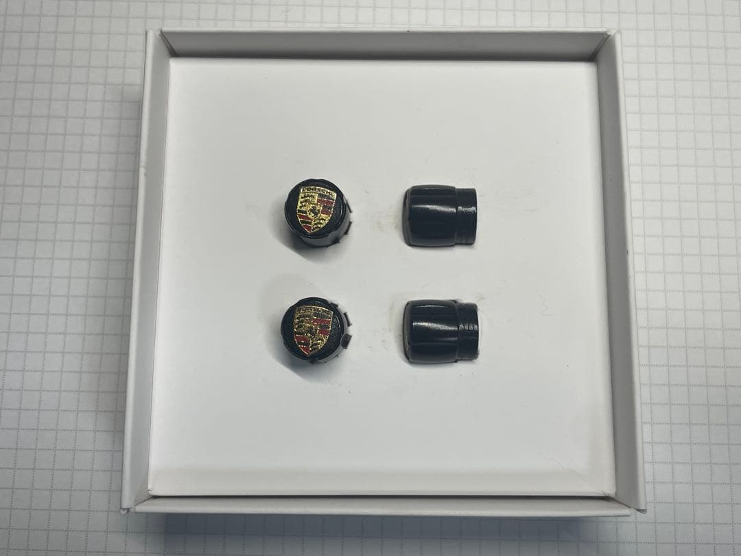 ポルシェ純正クレストエアーバルブキャップ　ブラック99104460267