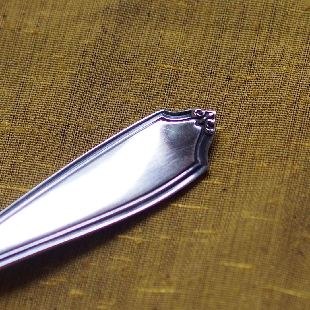 拷問具のような銀のフォーク　2本　おそらくどちらも米国製