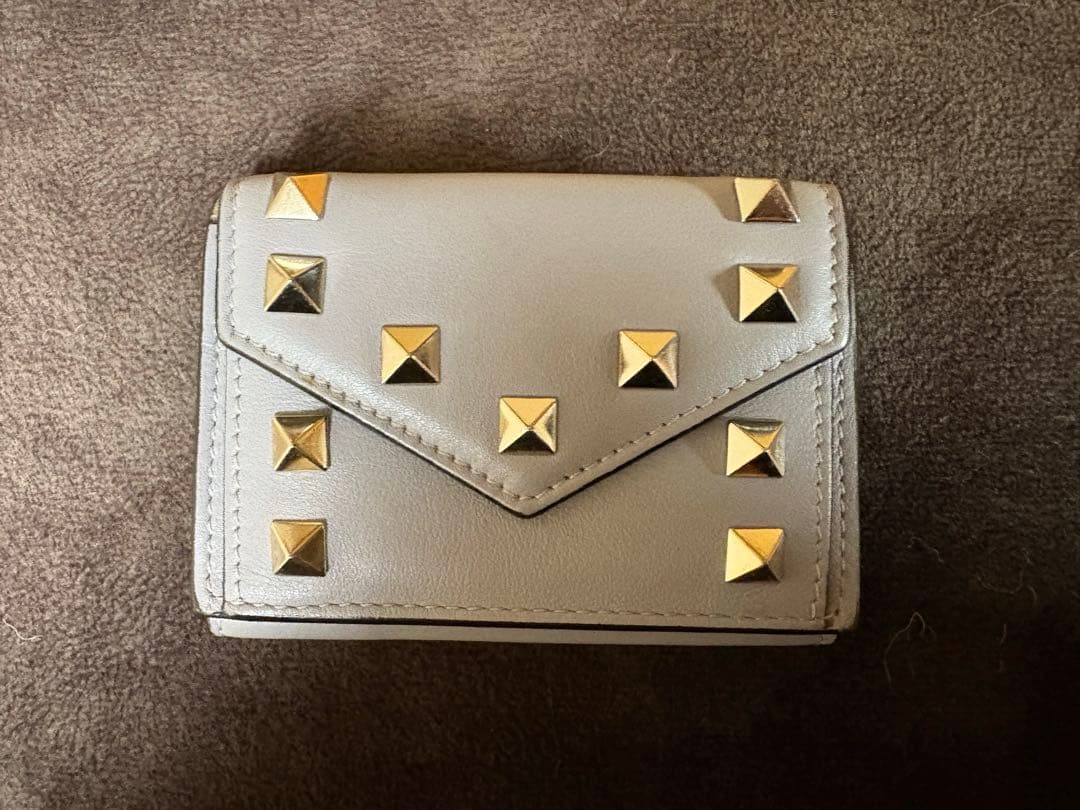 バレンチノValentino ロックスタッズ ミニウォレット