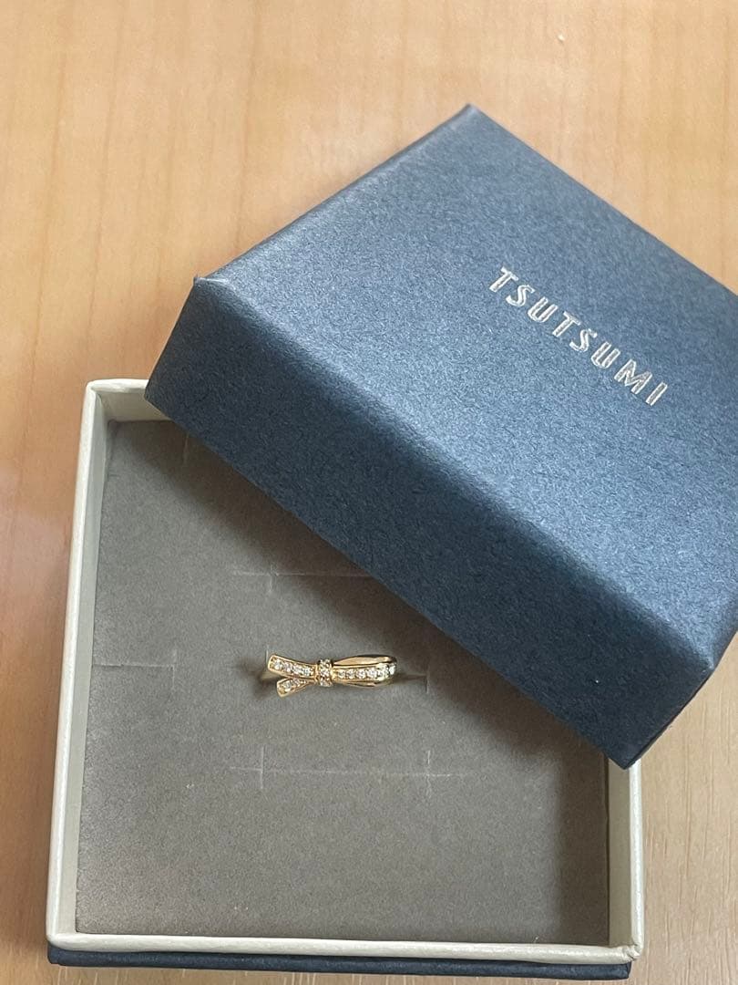 ほぼ未使用✨現行品✨　K18YG ダイヤモンド　リボンリング　9号【保証書あり】