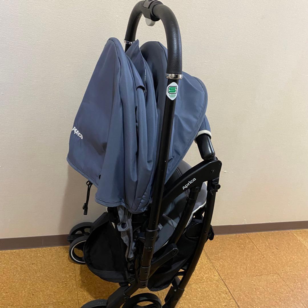 アップリカ ベビーカー ラクーナクッションAB レザー調ハンドル