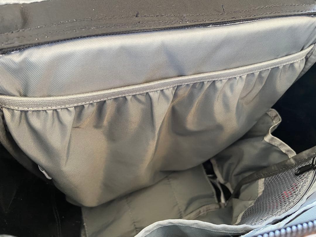 【THE NORTH FACEノースフェイス】ブラックリュック ヒューズボックス