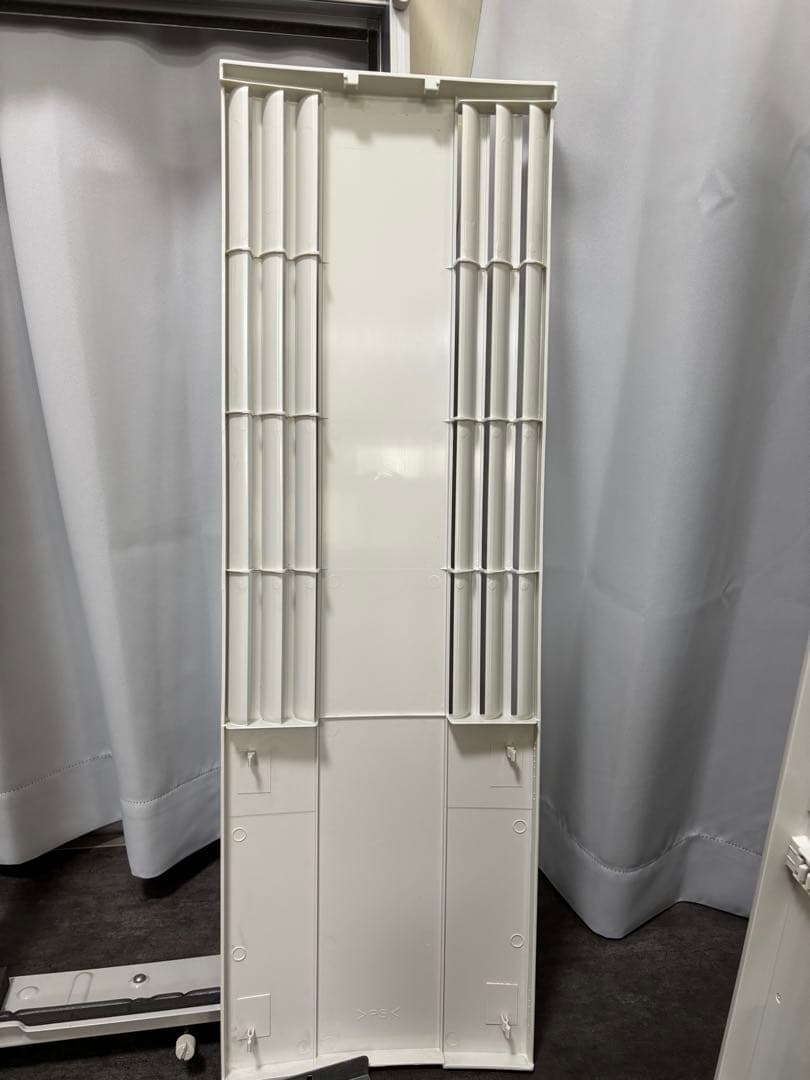 ちろ CORONA コロナ　窓用エアコン 2022年製