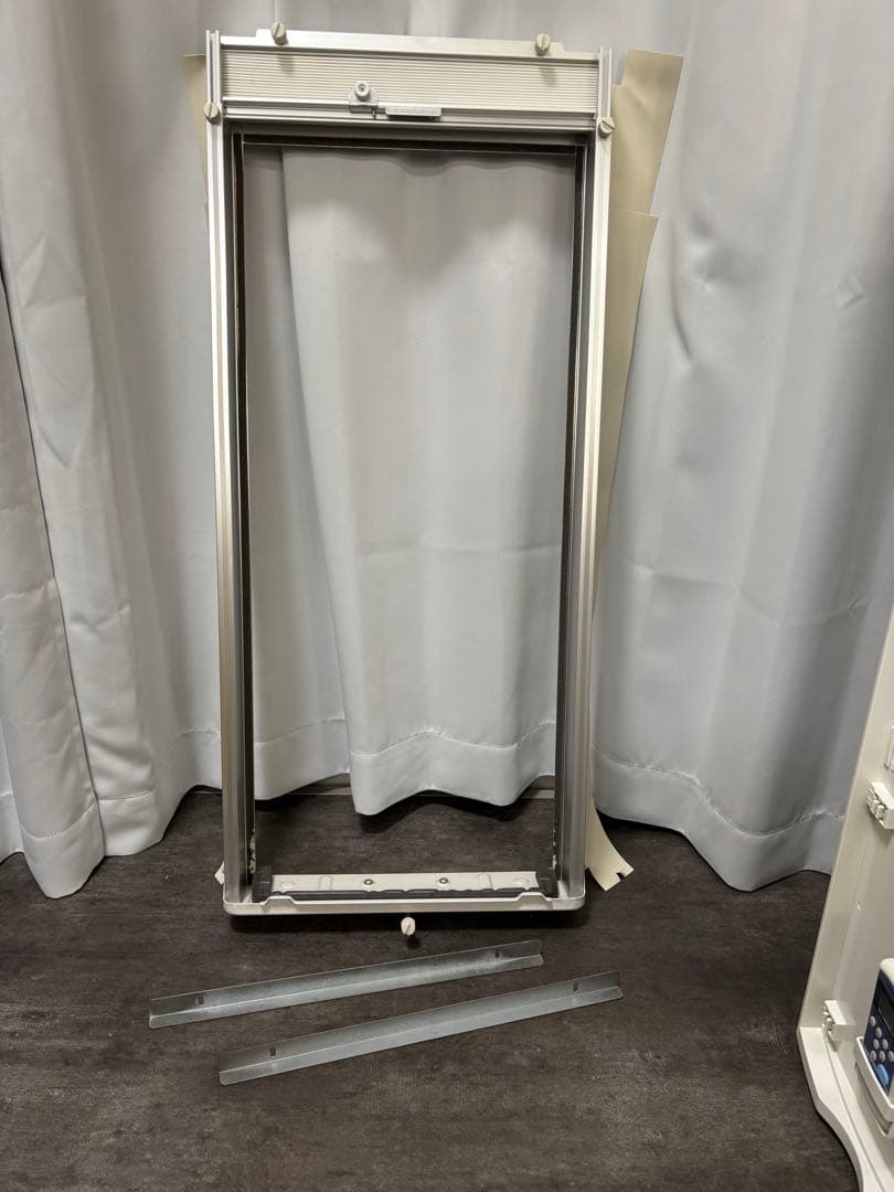 ちろ CORONA コロナ　窓用エアコン 2022年製