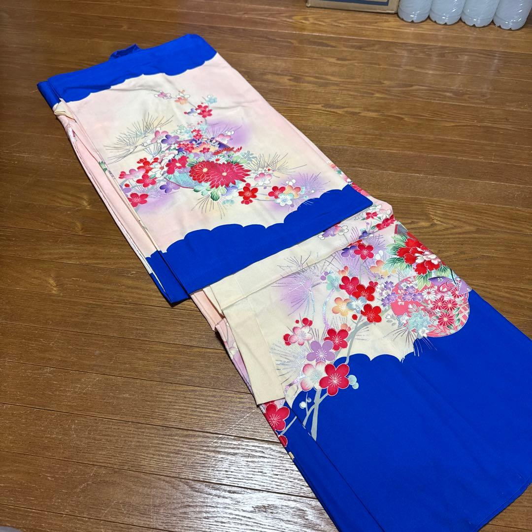 【昭和セミアンティーク】七五三用 鮮やかな青の花柄着物【襦袢セット】