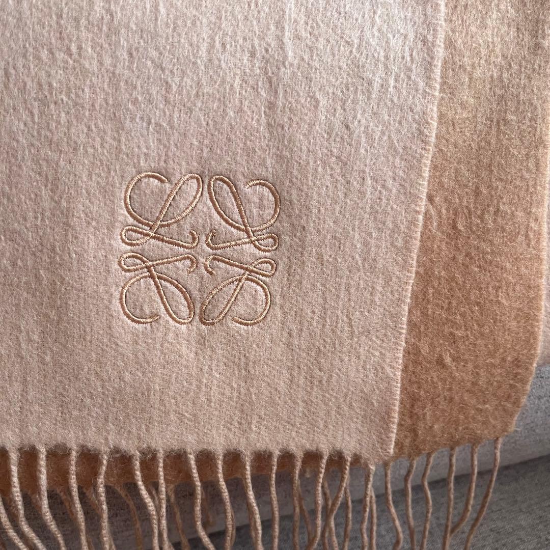 美品❁⃘LOEWEロエベ❁⃘ウール＆カシミヤ現行モデル バイカラーマフラー❁⃘ロゴ刺繍
