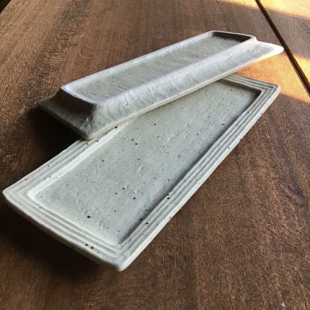 サクラ草です。新品美濃焼　コバルトリム長皿　焼き物皿ペア2枚セット他