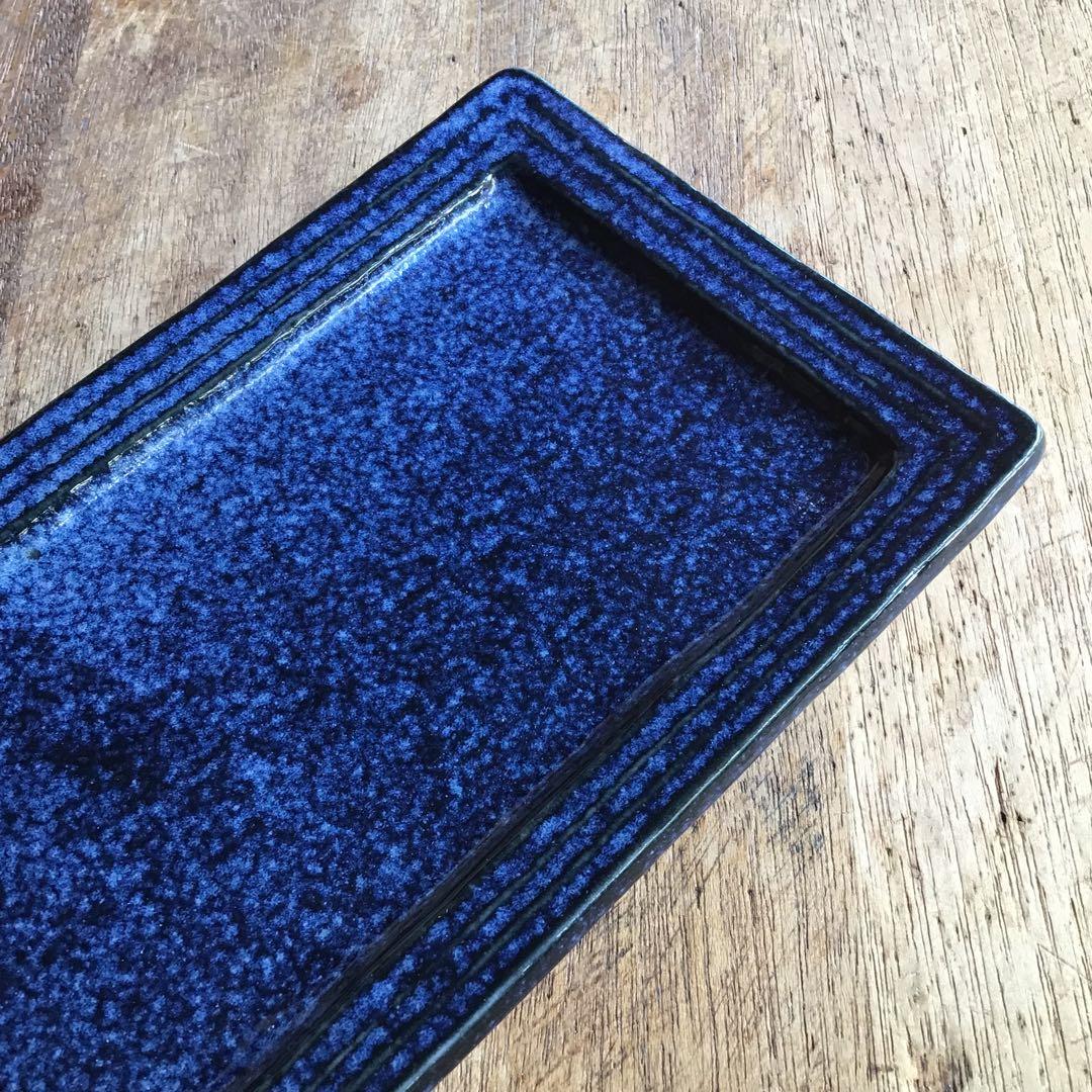 サクラ草です。新品美濃焼　コバルトリム長皿　焼き物皿ペア2枚セット他