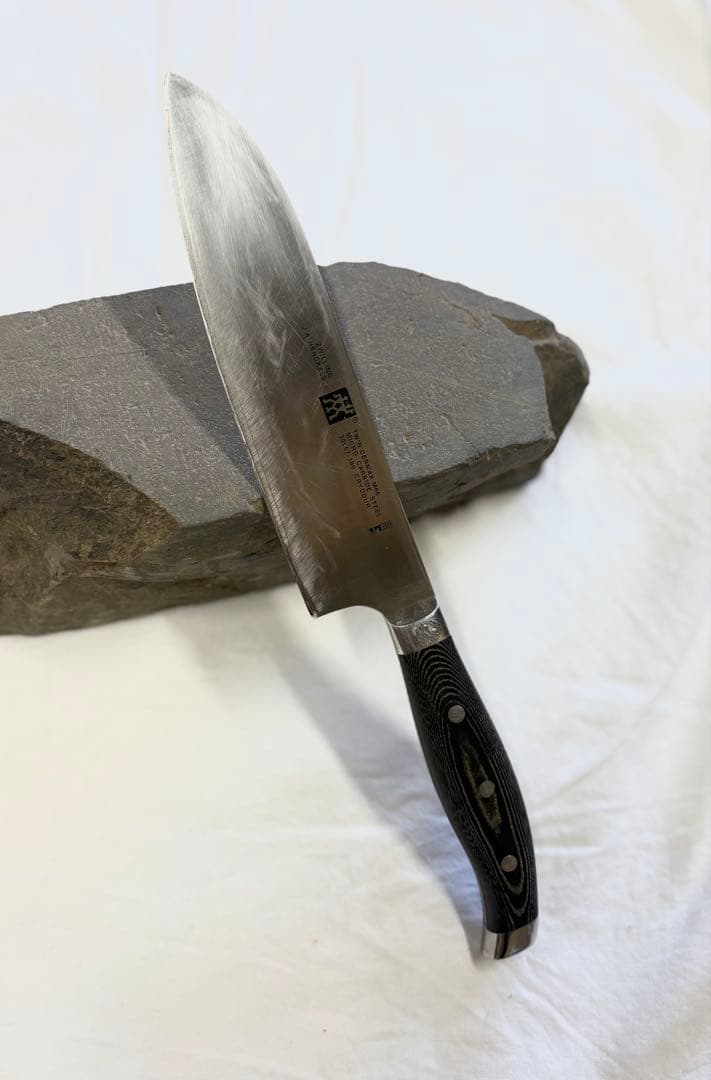 ZWILLING J.A. HENCKELS ツインセルマックス M66三徳包丁