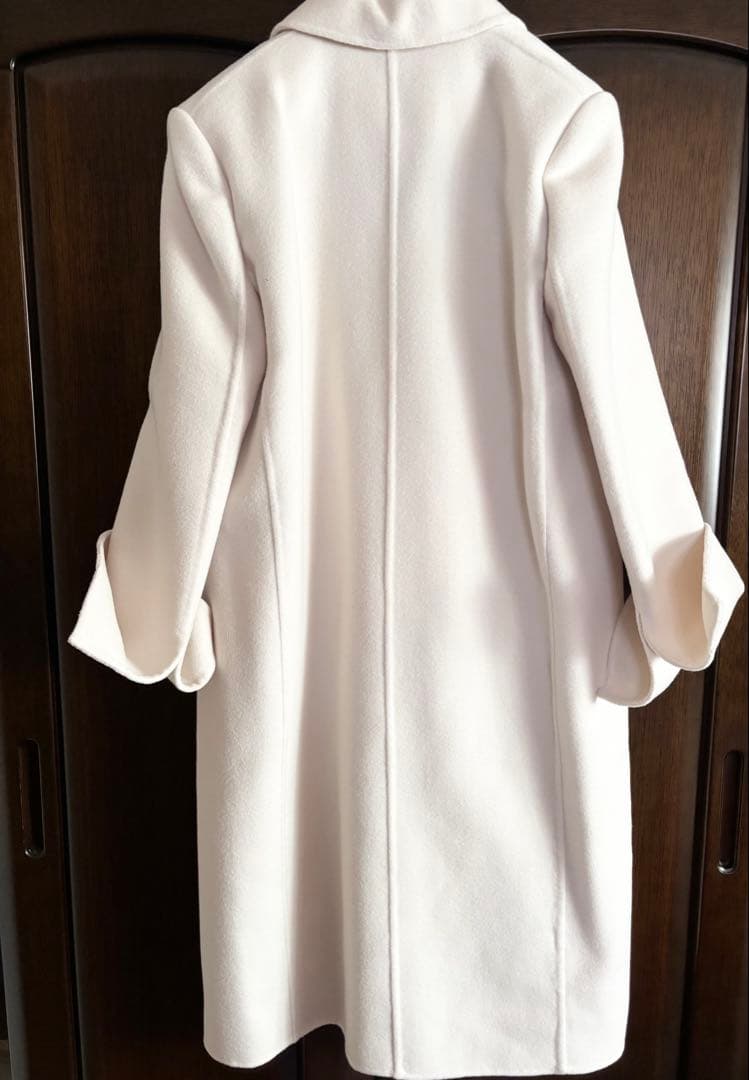週末限定！FENDI 最高級裏FFウールコート　美品38 ホワイト