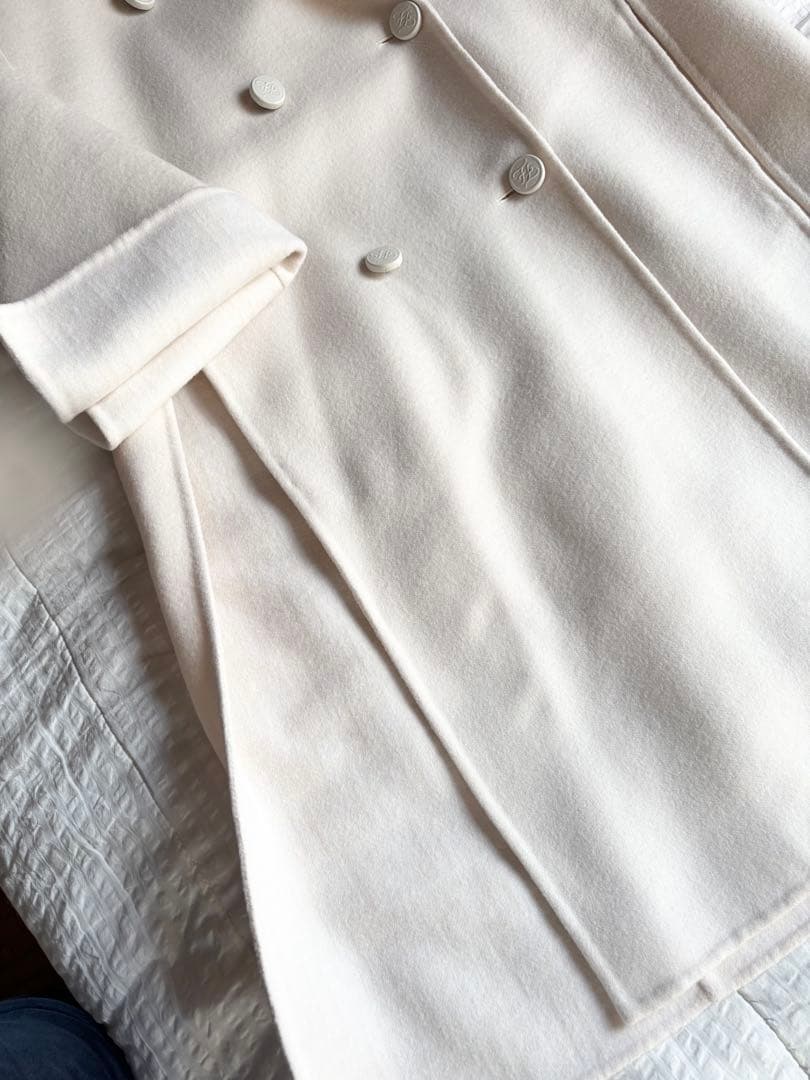 週末限定！FENDI 最高級裏FFウールコート　美品38 ホワイト