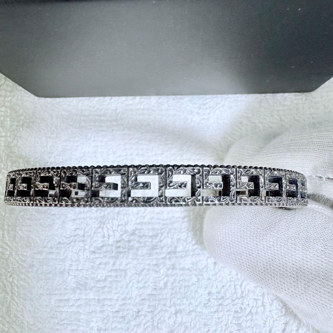 GUCCI アラベスク 燻加工 バングル