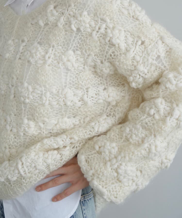 ★CLANE人気BUMPY OVER V NECK KNIT TOPS★白★新品