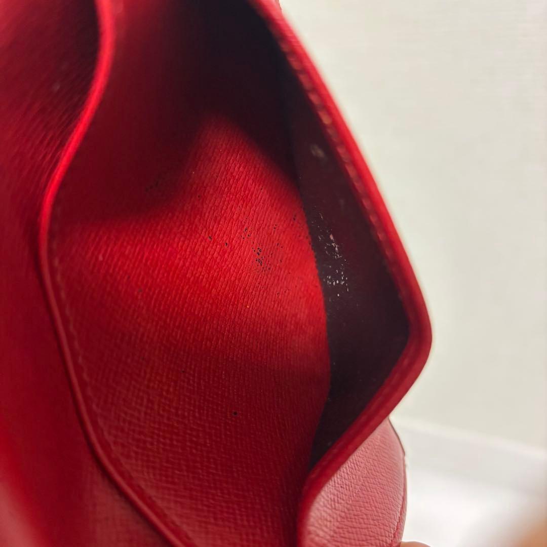 ルイヴィトン　エピレザー　二つ折り財布　がま口　赤　訳あり