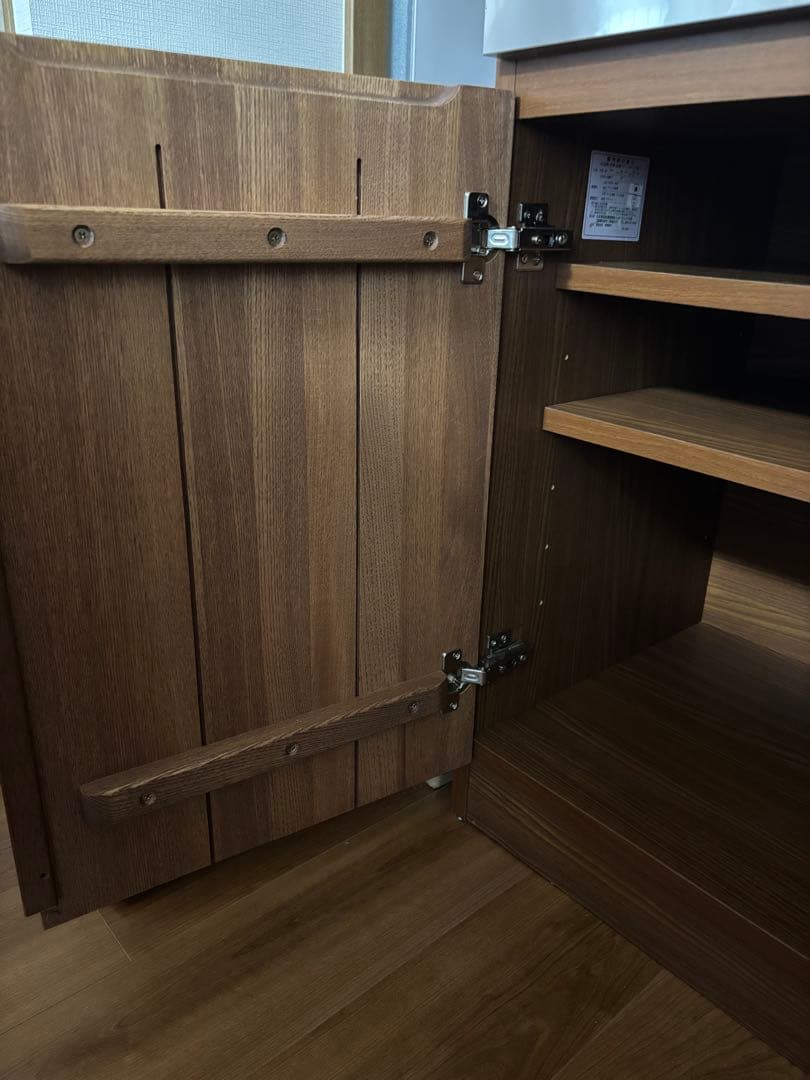 unico キッチンカウンター ウニコ　食器棚 ステンレス