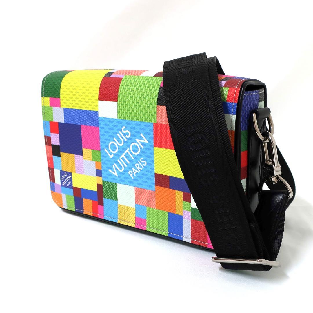 クロ様 ルイヴィトン ステュディオメッセンジャー N50036 グラフィット3D