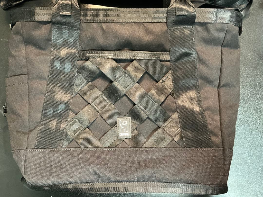 バッグ CHROME BARRAGE OFFICE 16L TOTE