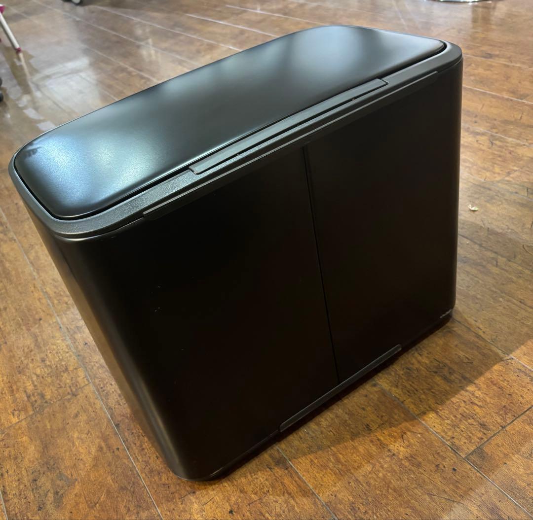 brabantia 黒ペダル式ごみ箱 540mm x 365mm x 705mm