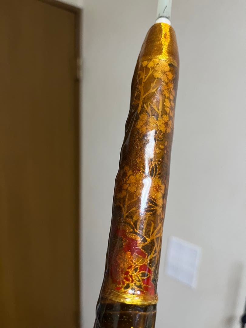 伊勢海老竿　約131.5cm 黒金　和柄 の抜き差し仕様