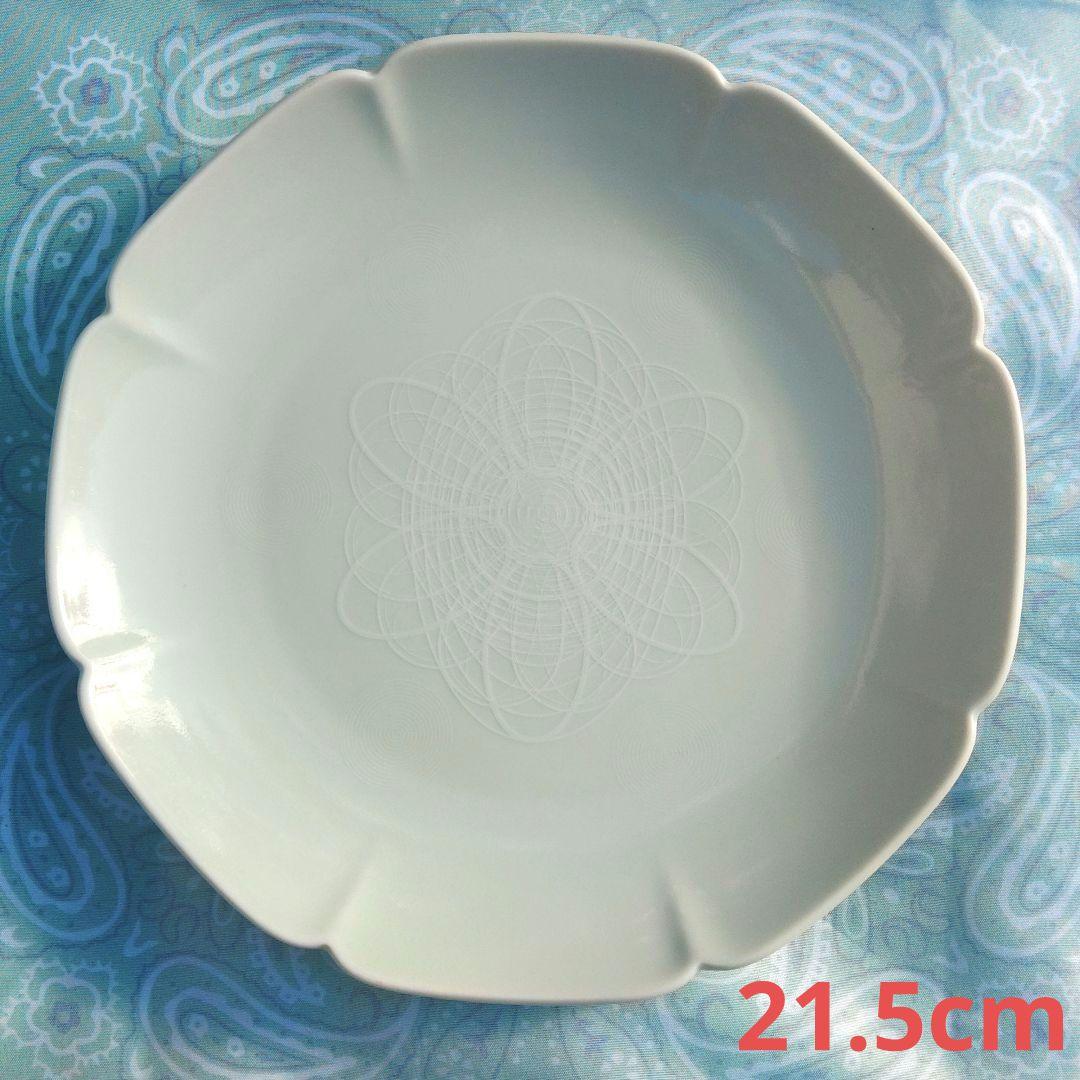 形態波動大皿 白い模様