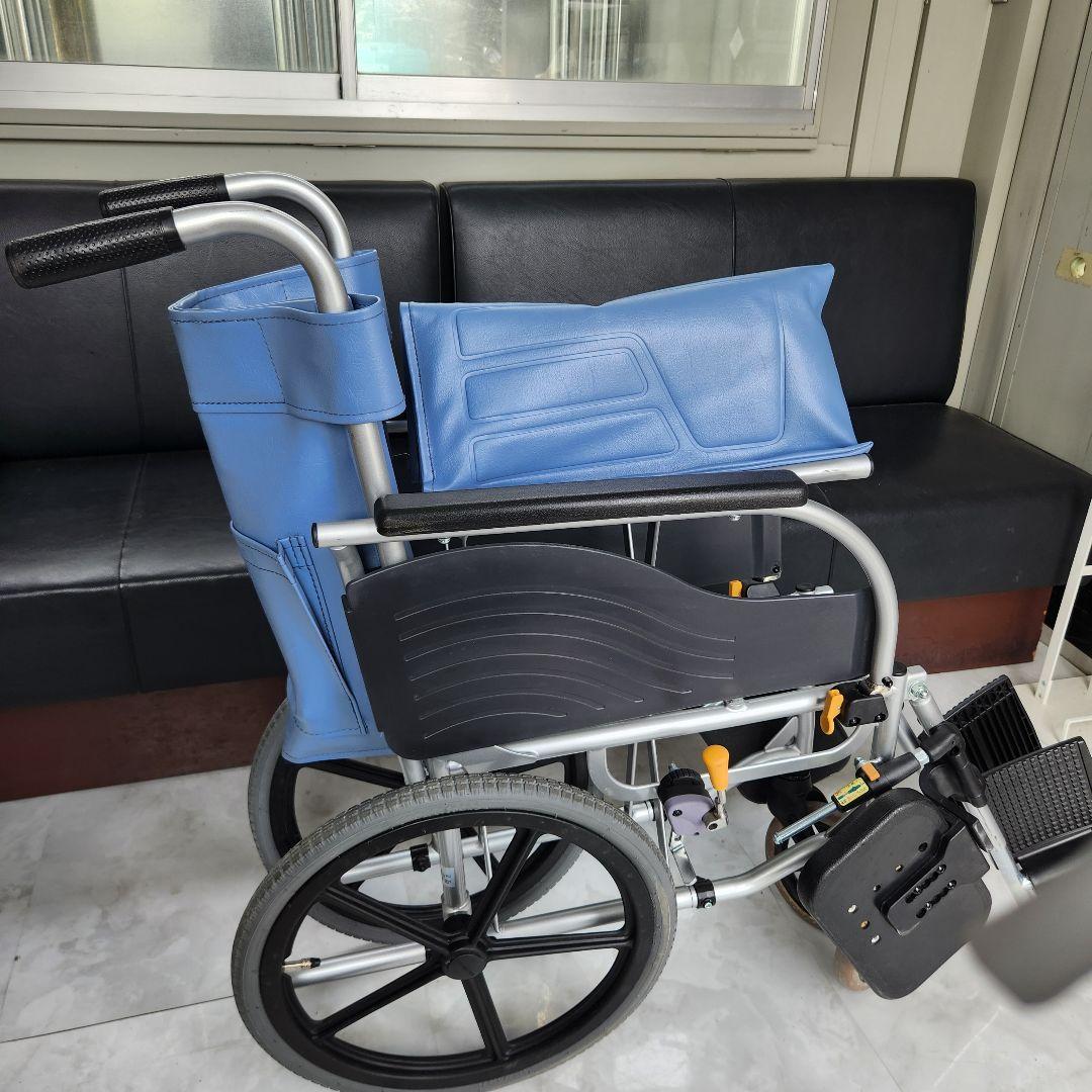 たくちゃんさま専用 松永製作所 青い折りたたみ式介助用車椅子