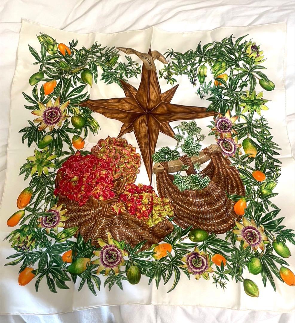 お値下げ致しました‼️ HERMES パッションフラワー　シルクスカーフ カレ90