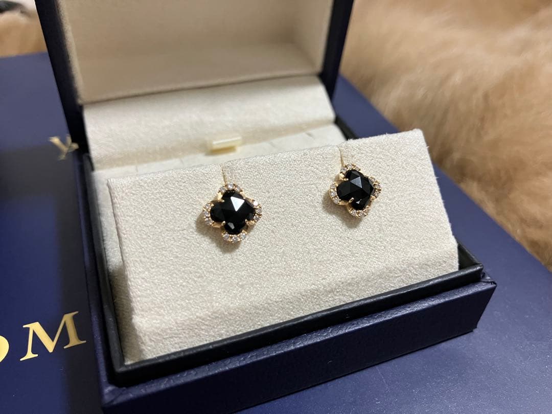 ヴァンドーム青山 ブラックカルセドニー ピアス K18イエローゴールド 美品