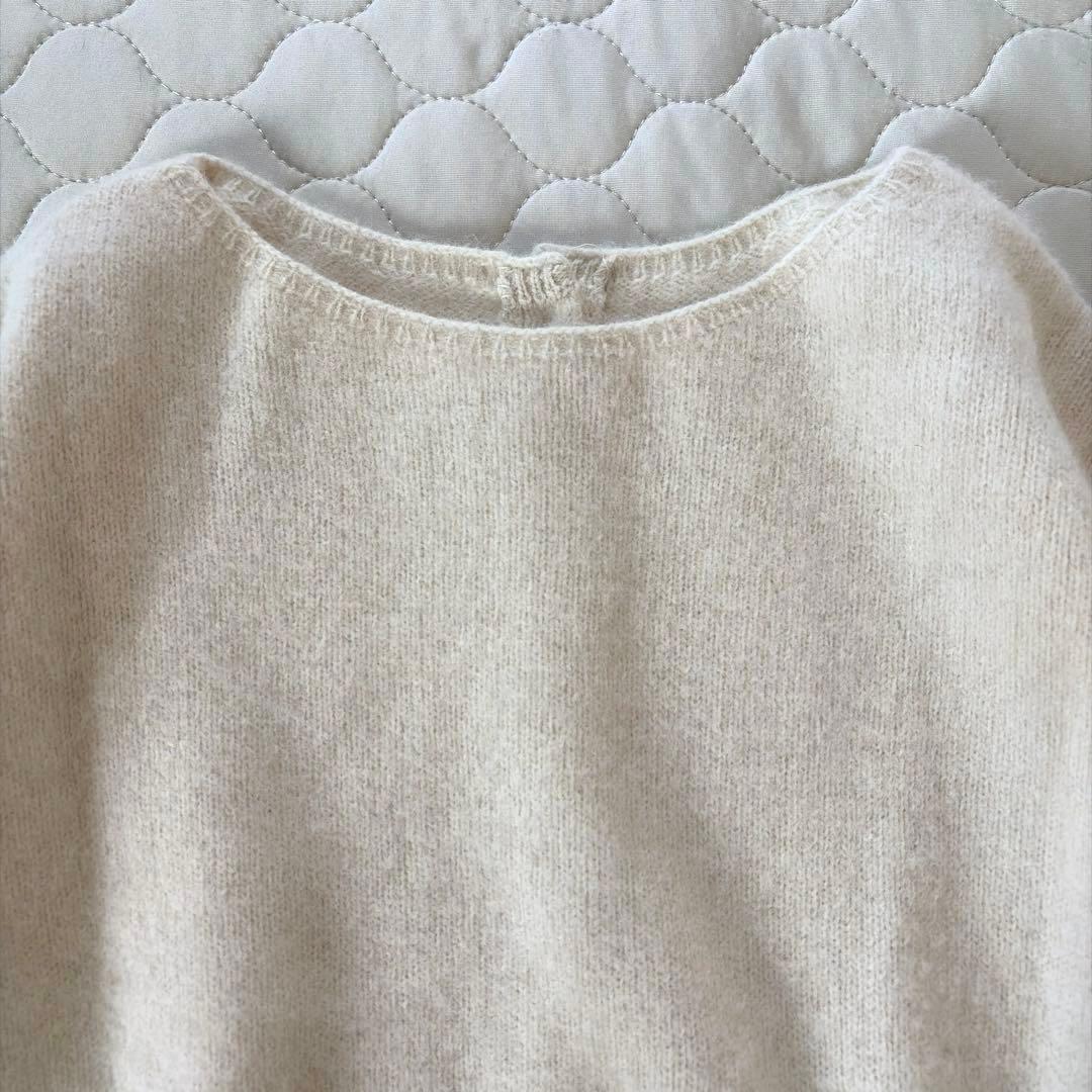 【24SS美品】BEARDSLEY FOXウール後ろボタンニット　アイボリー