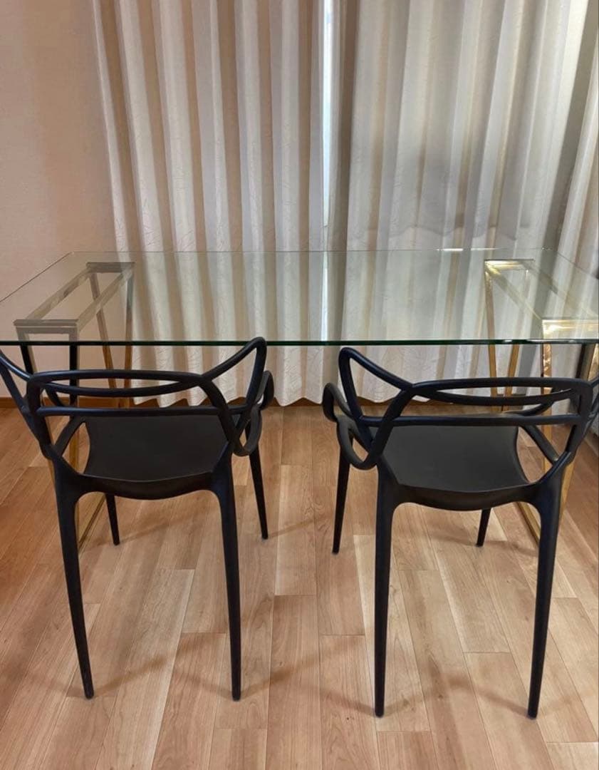 2脚 カルテル マスターズチェア ブラック スタッキング可 リプロダクト品