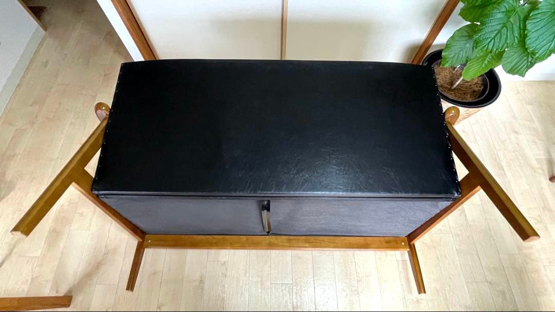 難ありです‼️カリモク60　Kチェア　2シーター　黒