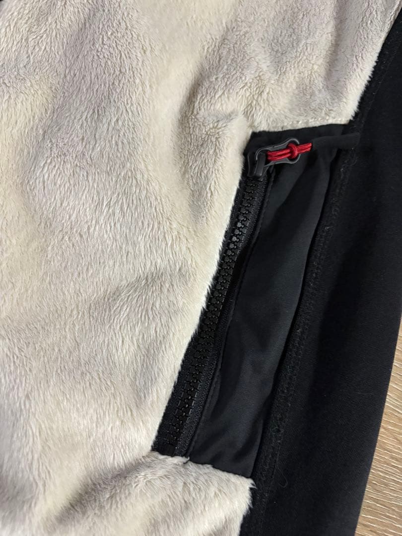 BRIEFING メンズジャケット フリース ホワイト/ブラック