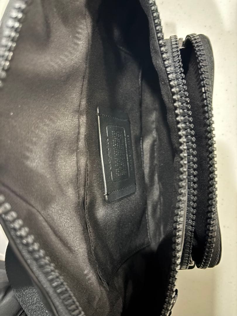 美品　正規品　コーチ　COACH ボディバッグ ダークグリーン×ブラック