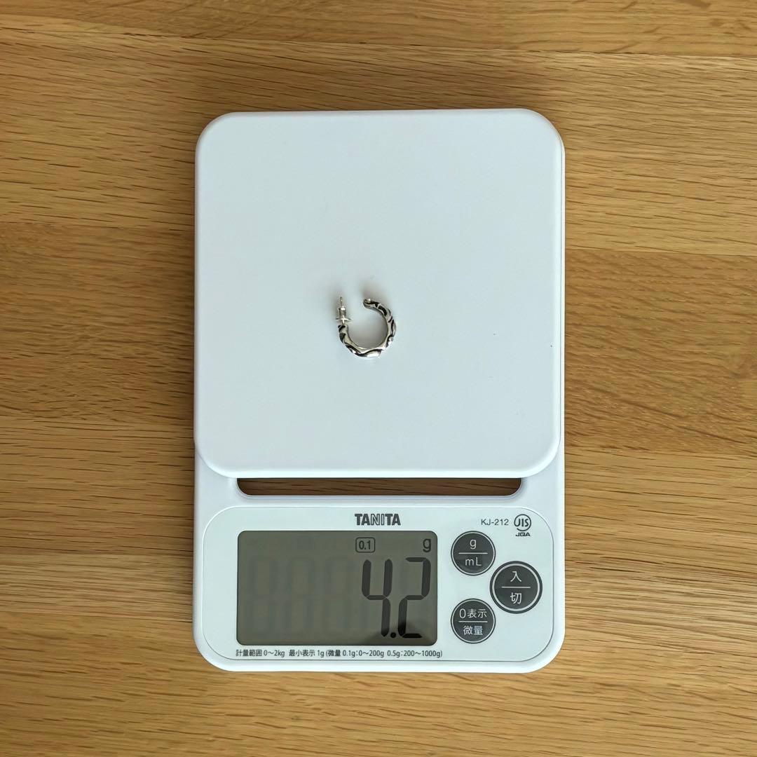 クロムハーツ スクロールフープピアス (片耳用)