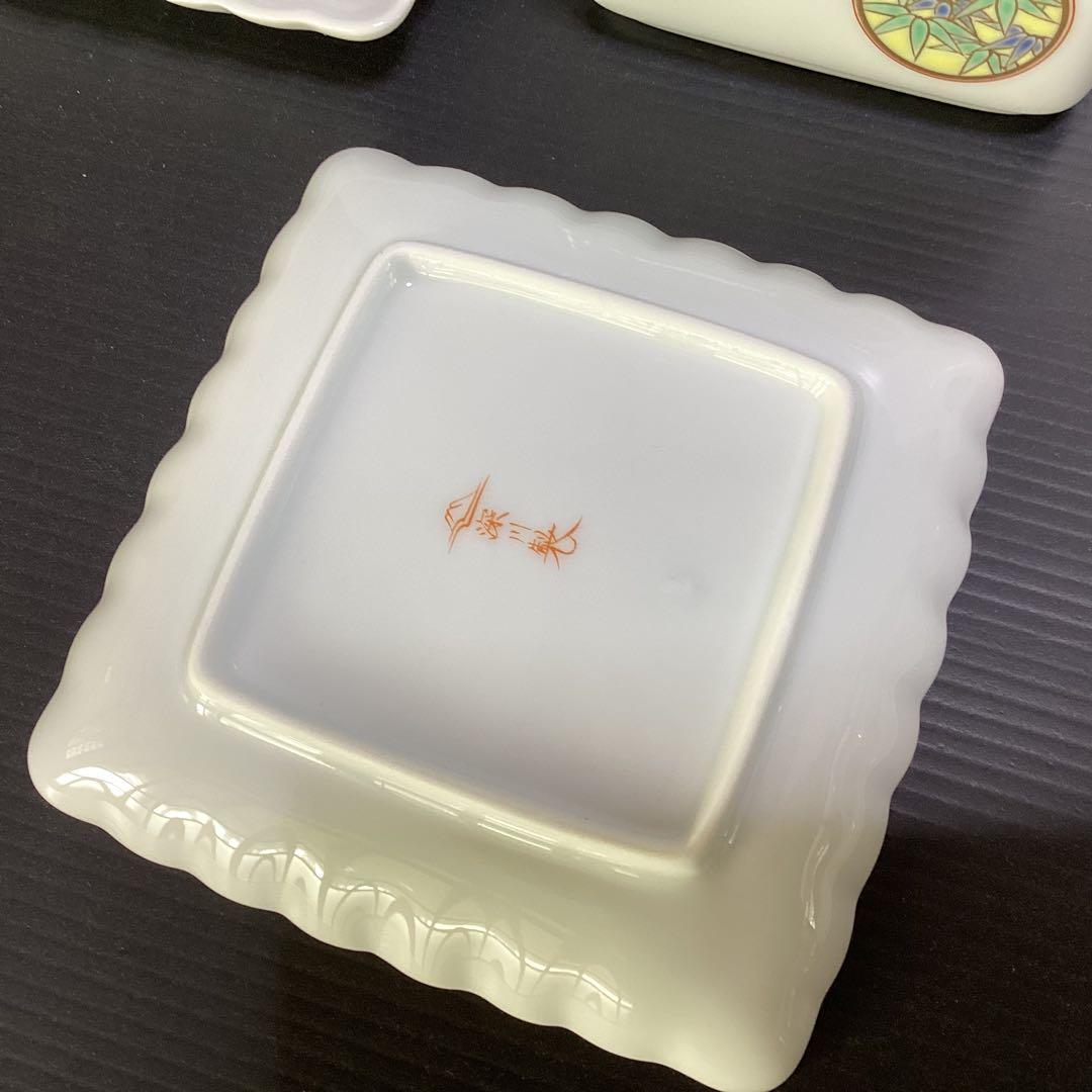 深川製磁　寿赤絵蓋付き角鉢 、小皿、赤絵 丸紋 湯呑み