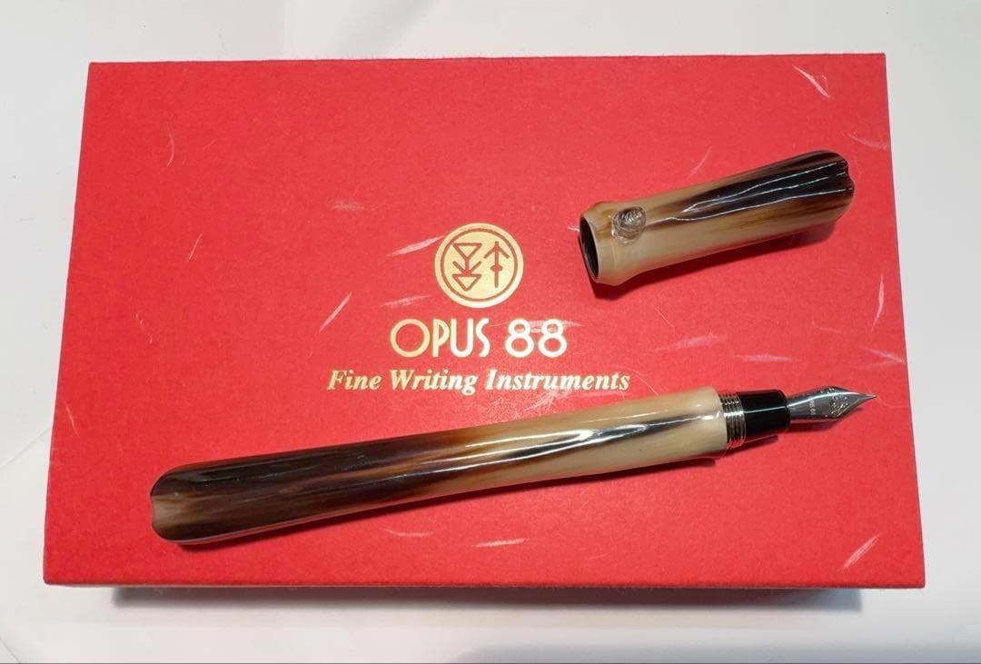 【稀少】OPUS88 刀型 水牛角軸 超大型 万年筆 Jowoペン先 細字 新品