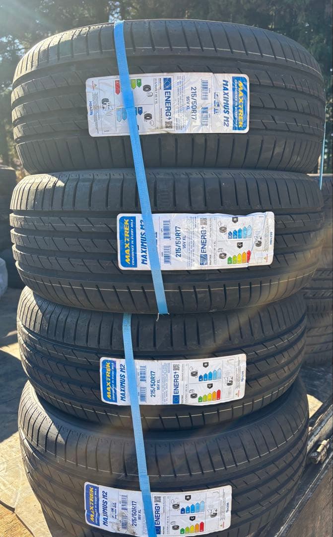 MAXTREK MAXIMUS M2 215/50R17 2本セット　23年製