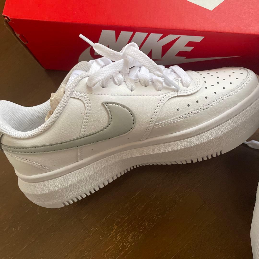 ナイキ スニーカー レディース ホワイト 白 厚底 NIKE 24cm