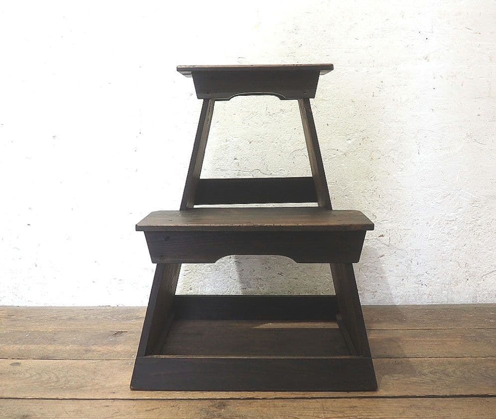1345 ビンテージ　レトロな踏み台　展示台　花台　ガーデン　古家具　古道具