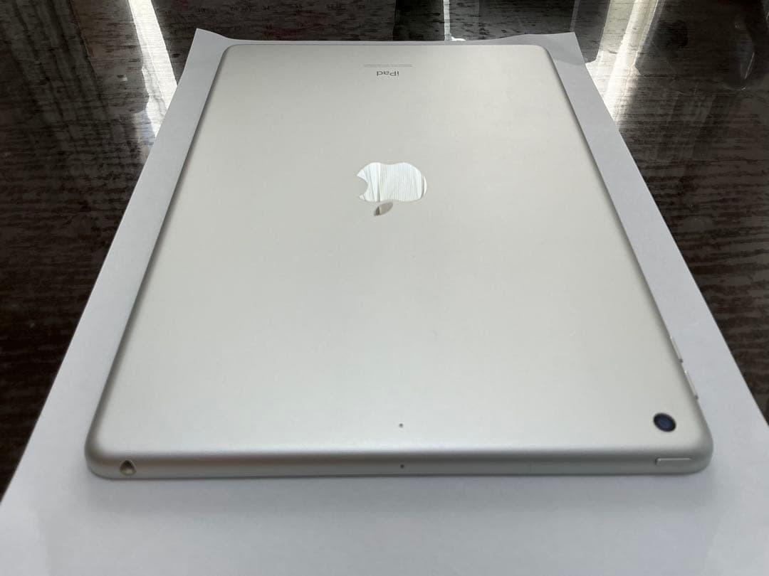 【極美品】iPad (第7世代) 128GB バッテリー95パーセントWifi