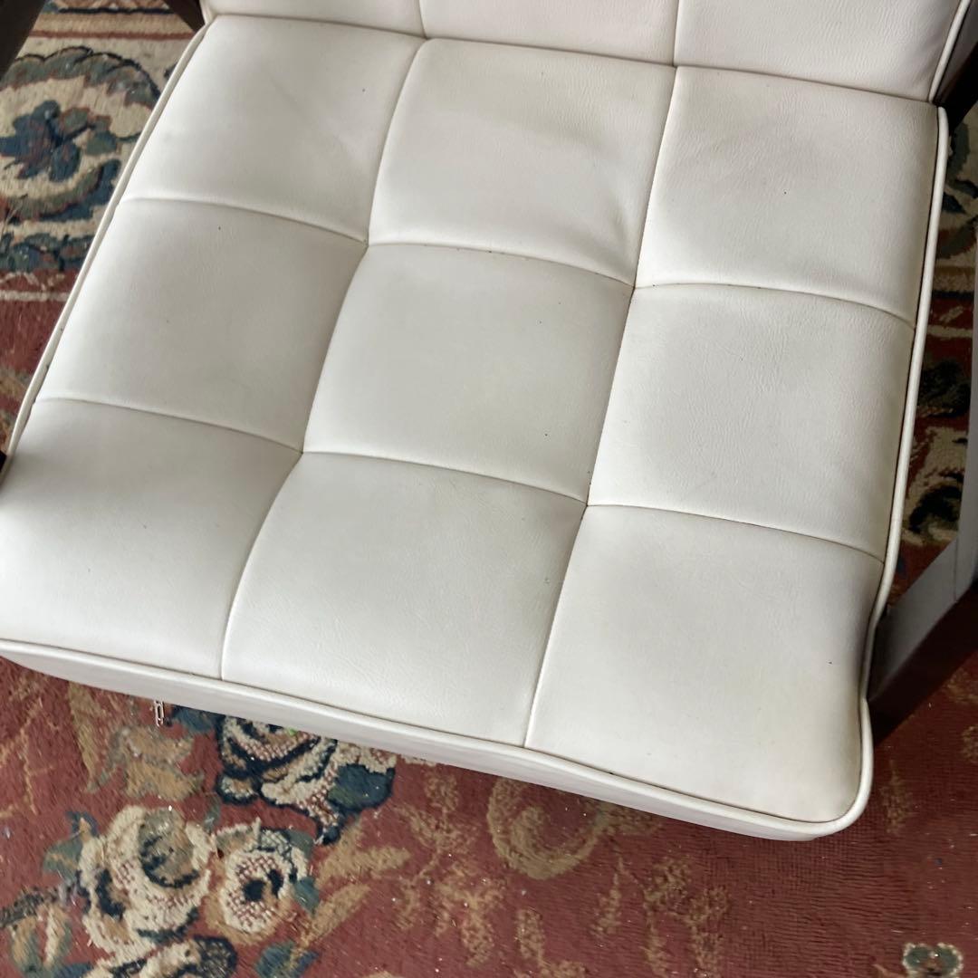 北欧レトロ 木製フレーム アームチェア 一人掛けソファー ロビーチェア ホワイト