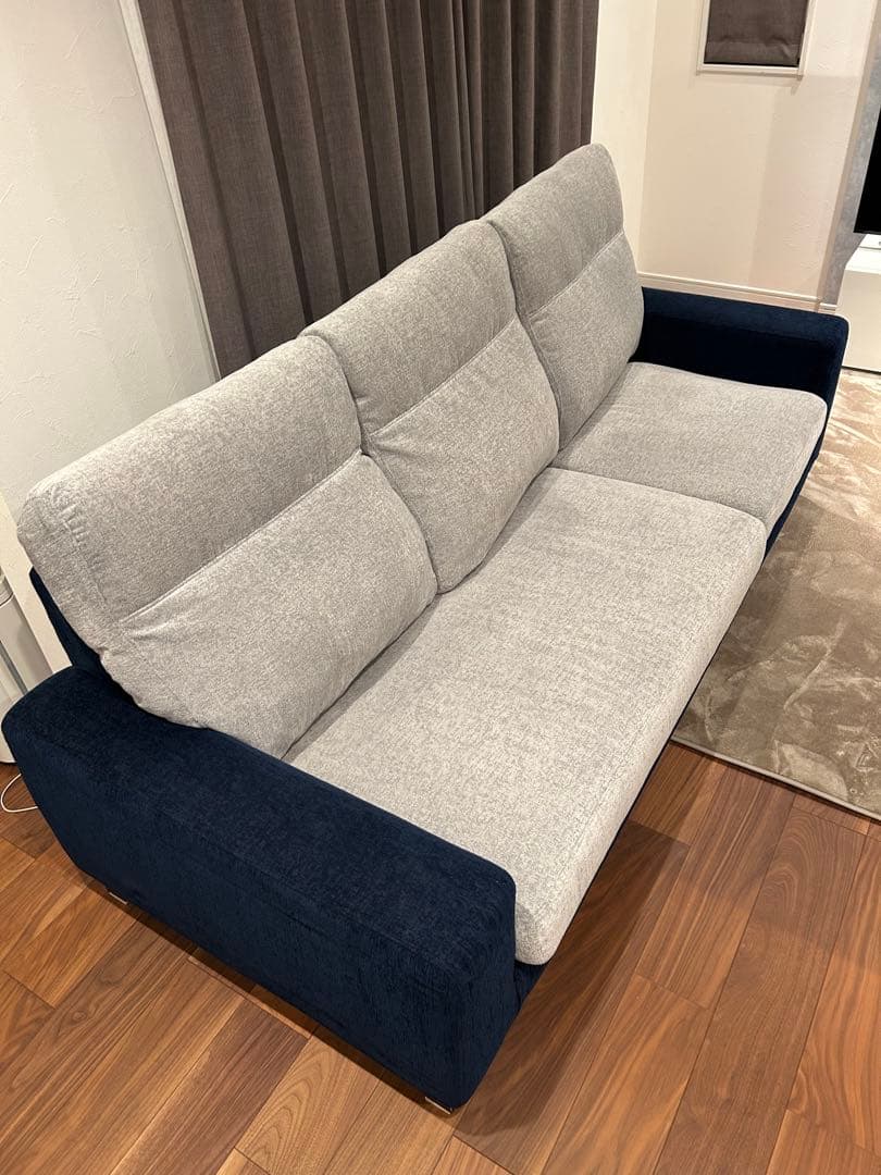 東京インテリア　3人掛けソファ