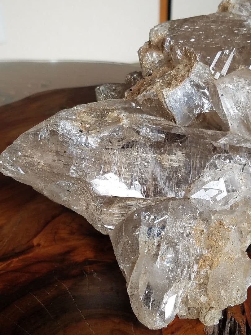 ネパール　ガネーシュヒマール産ライトスモーキー