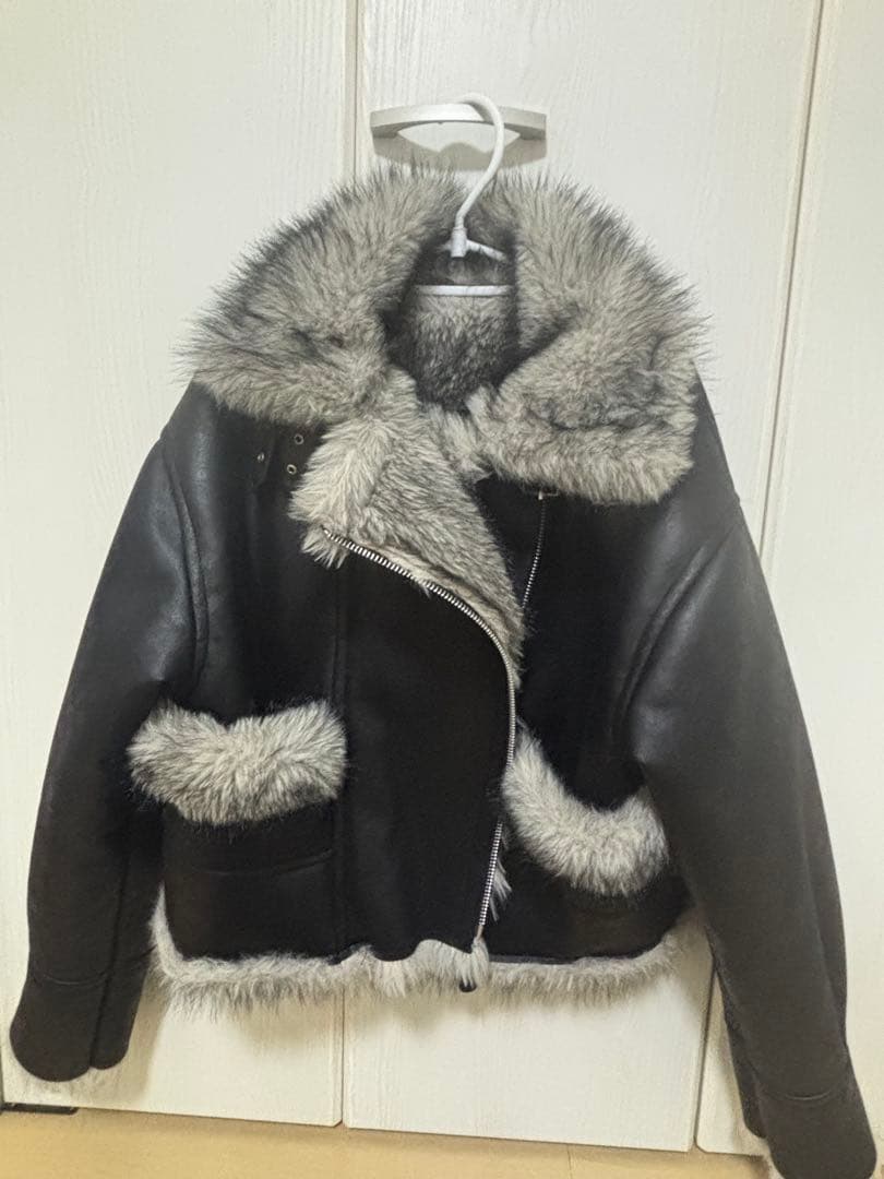 EVRIS リバーシブルフェイクファーブルゾン