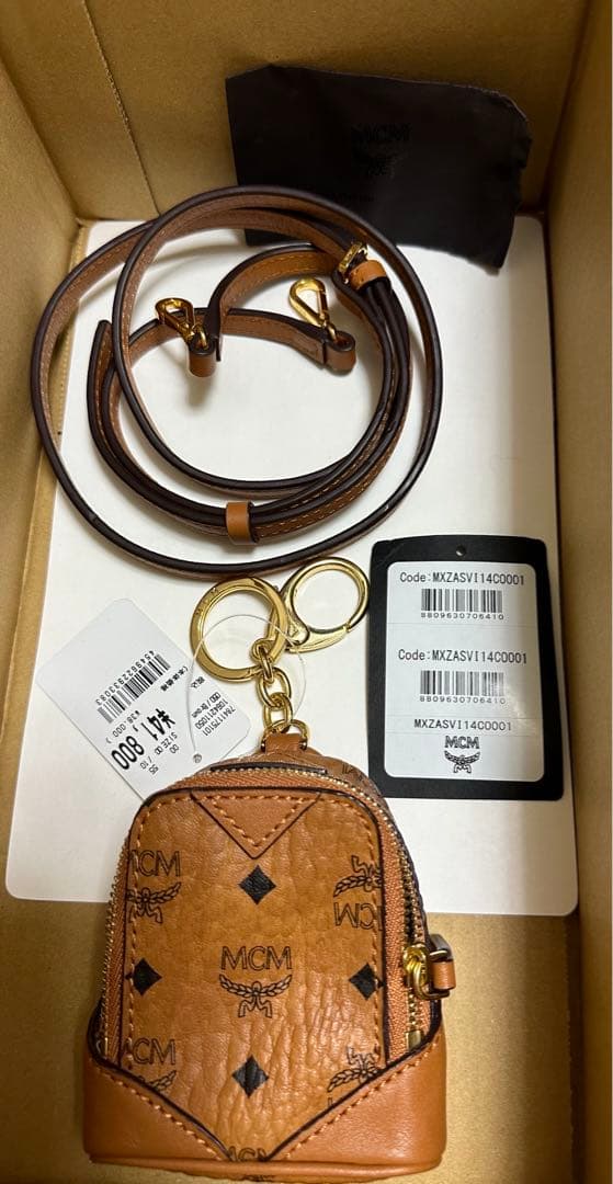 新品未使用　MCM エアポッズチャーム