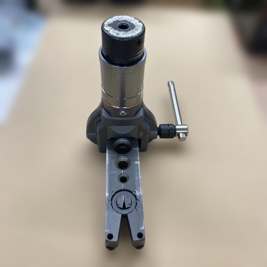 BBK 超軽量フレアツール(シリンダー付) 700-DPC