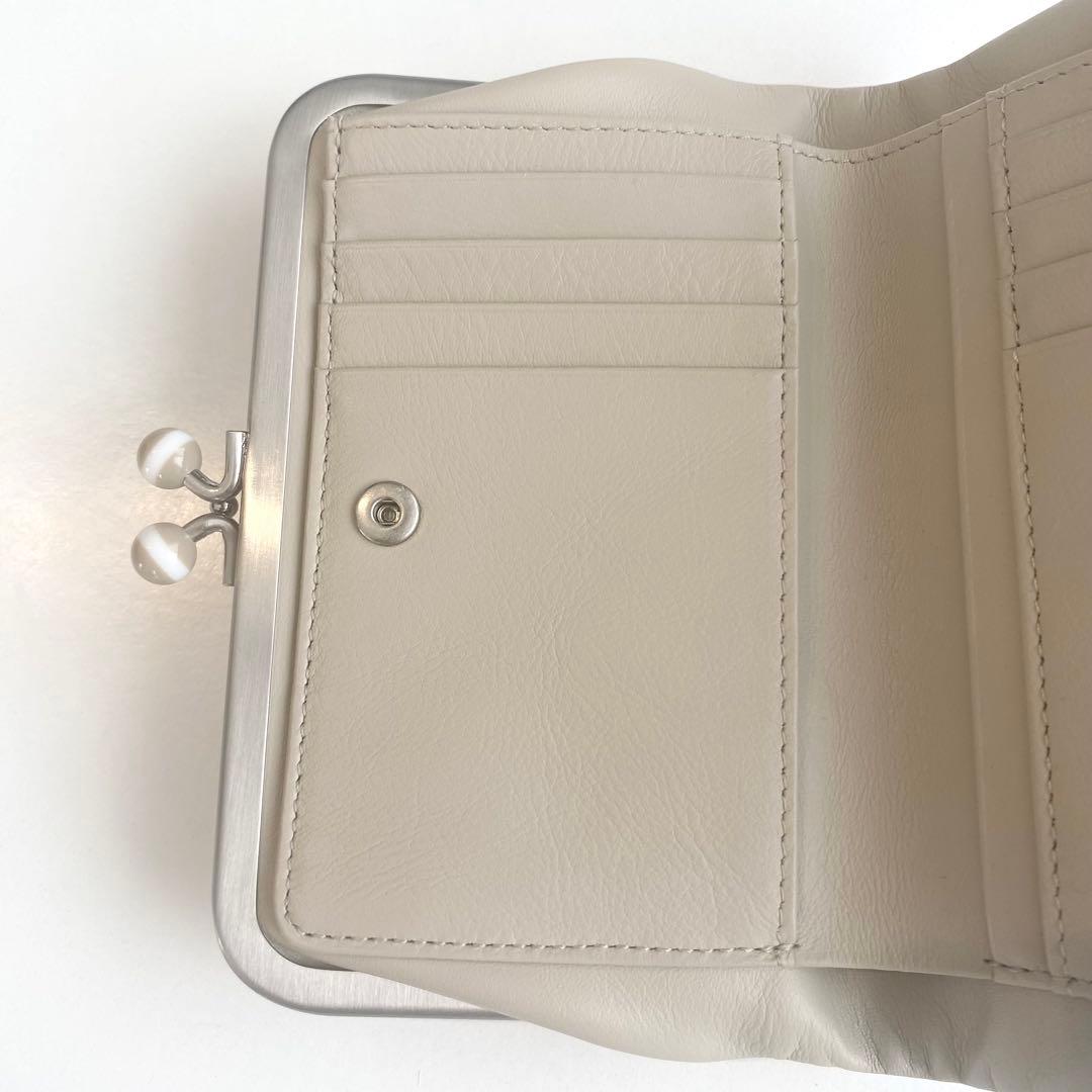 agnes b. アニエスベー 二つ折り財布 ベージュ がま口 レザー箱付き