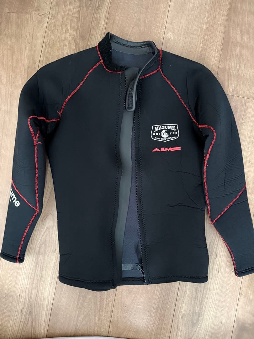 マズメ　ウエットスーツ