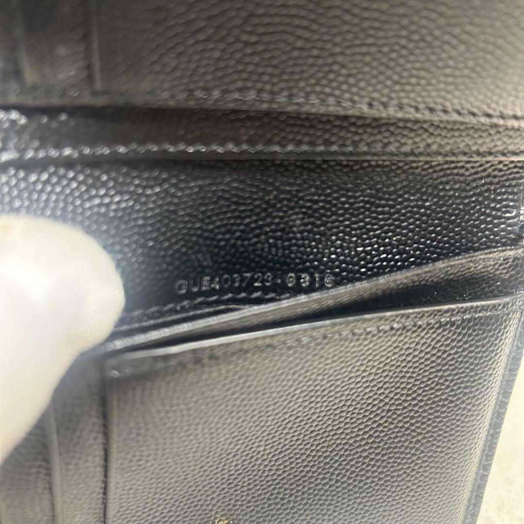 【インポートブランドコレクションk】二つ折り財布