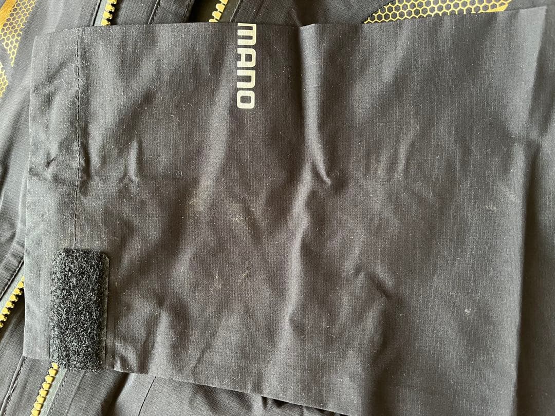 Shimano リミテッドプロ ゴアテックス レインジャケット（ショート）