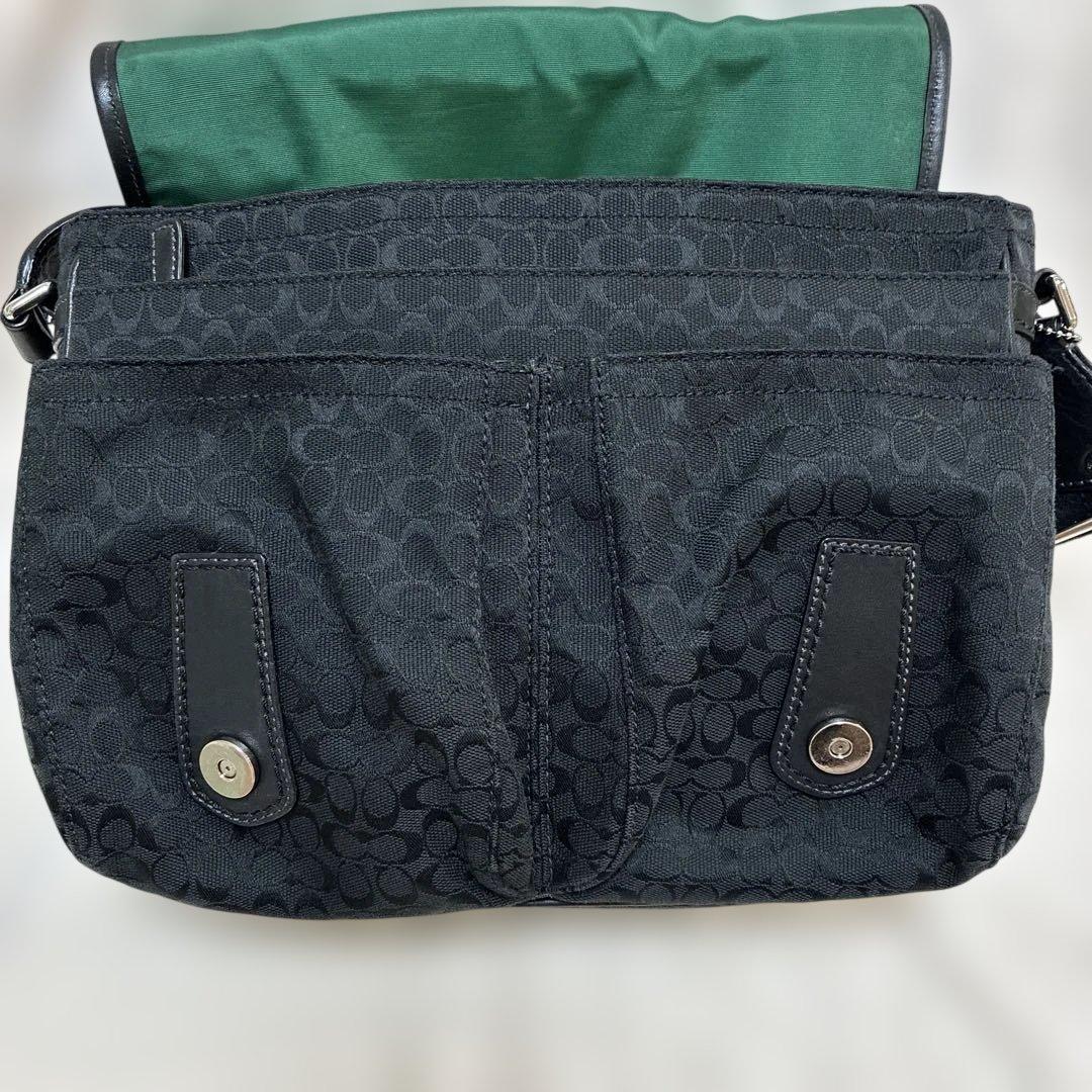 COACH　シグネチャー　内側グリーン　メッセンジャーバック　ショルダーバック